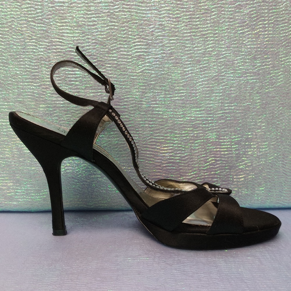 TOUCH OF NINA heels (133)